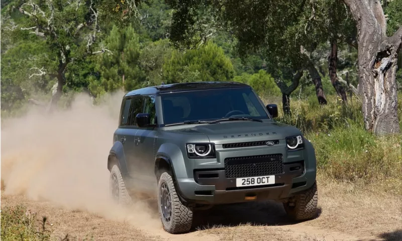 Unveiling the new Land Rover Defender OCTA: A Masterpiece of Power and Luxury